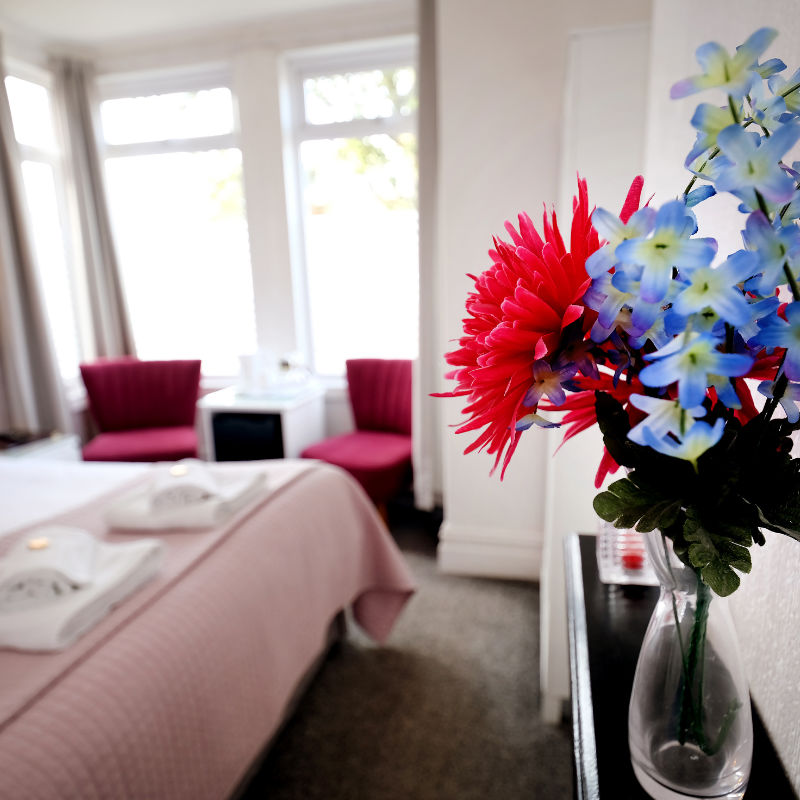 King Double Room at Hermosa Scarborough