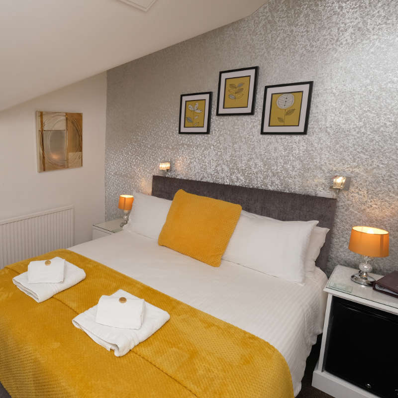 Standard King Room at Hermosa Scarborough