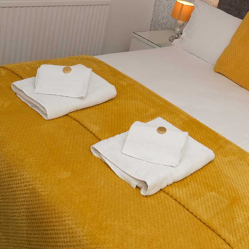 Standard King Room at Hermosa Scarborough